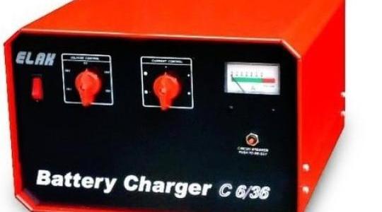 Why Choose the Elak Automotive Battery Charger?